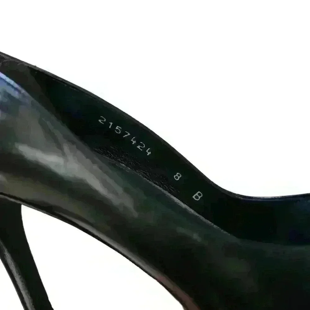Stewart Weitzman Women's Black Leather Pointed Toe Pump 8